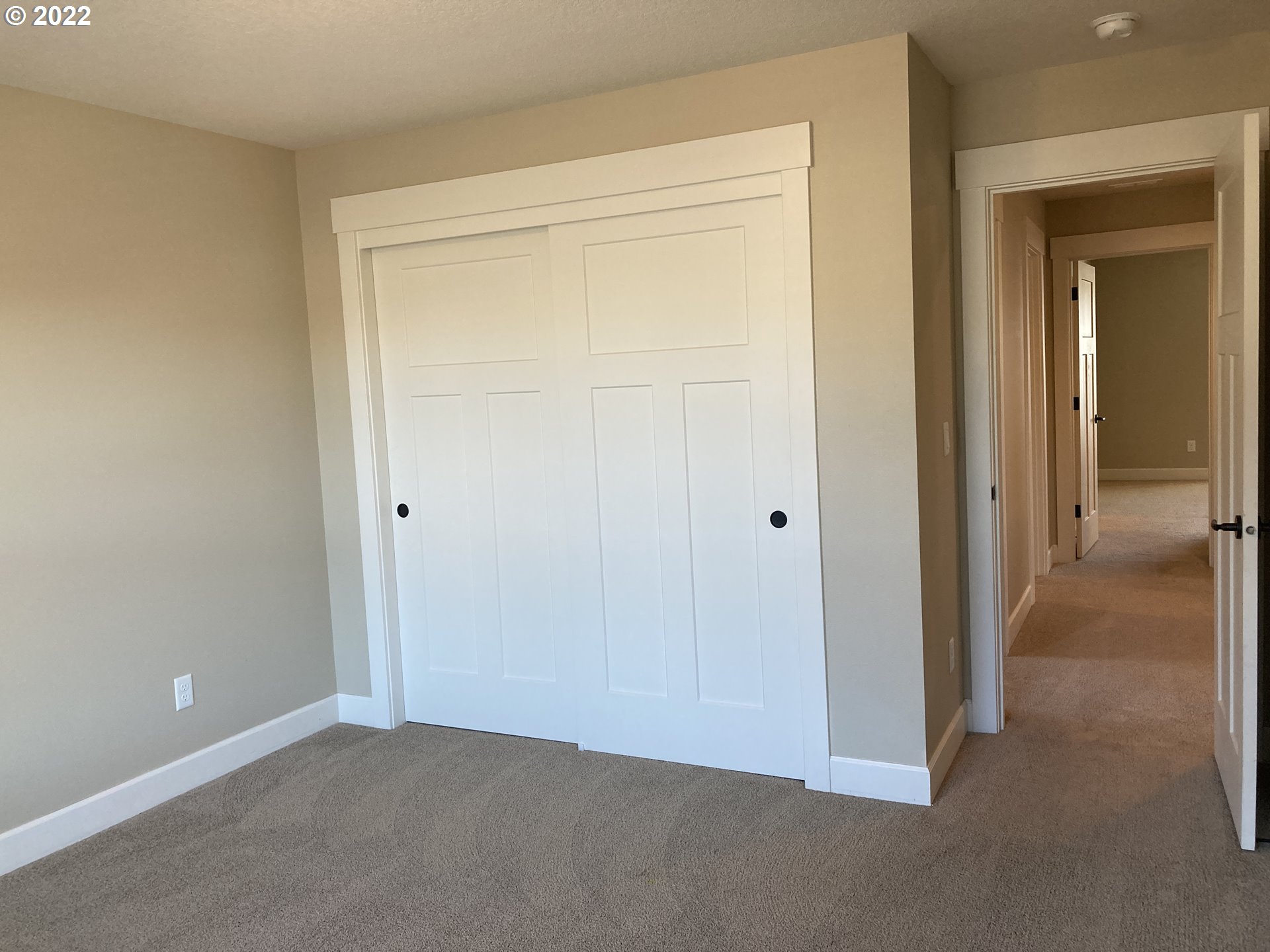 1201 South Quail Run Place Ridgefield, WA 98642 - Photo 16 of 27 a view of an empty room