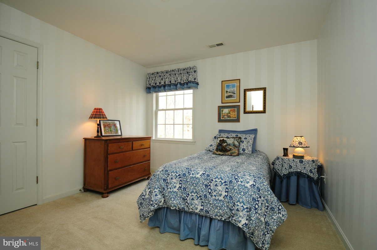 7858 Pembridge Road Manassas, VA 20112 - Photo 20 of 30 Bedroom