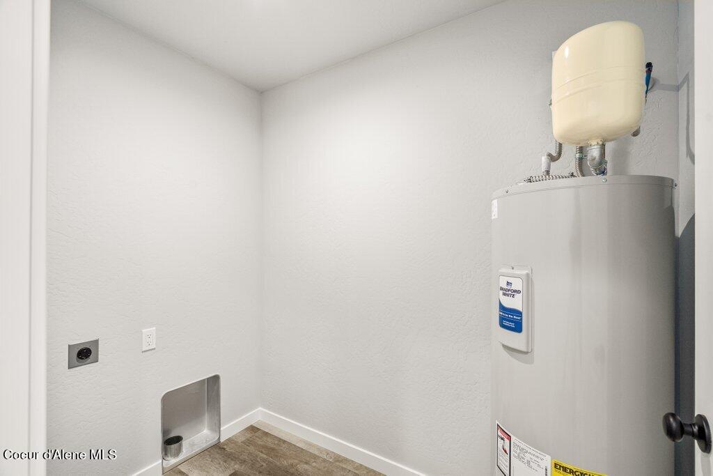 415 F Street Plummer, ID 83851 - Photo 19 of 35 Laundry Room (FILE PHOTO)