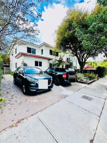 $3,500 | 1180 Southwest 22nd Terrace, Unit 1, Miami, FL 33129