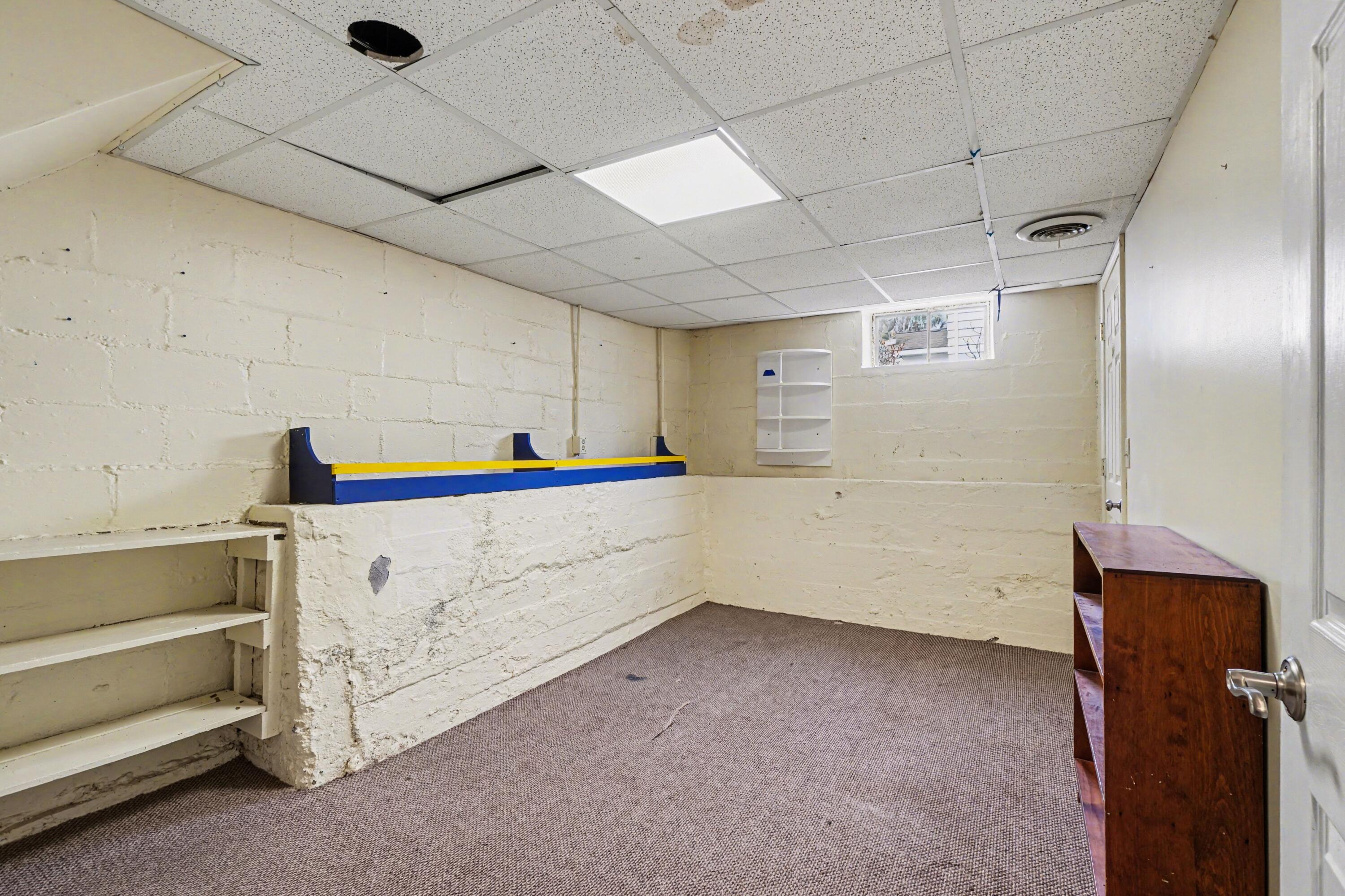 58 Sherman Street Coldwater, MI 49036 - Photo 12 of 21 014_file_9699