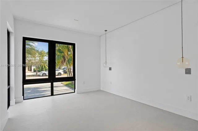 $26,000 | 1661 Daytonia Road, Miami Beach, FL 33141
