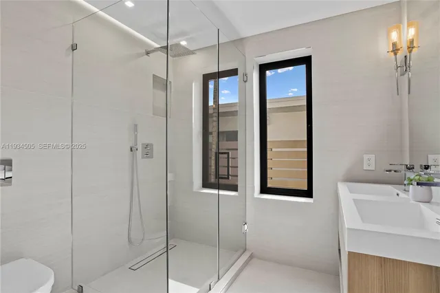 $26,000 | 1661 Daytonia Road, Miami Beach, FL 33141