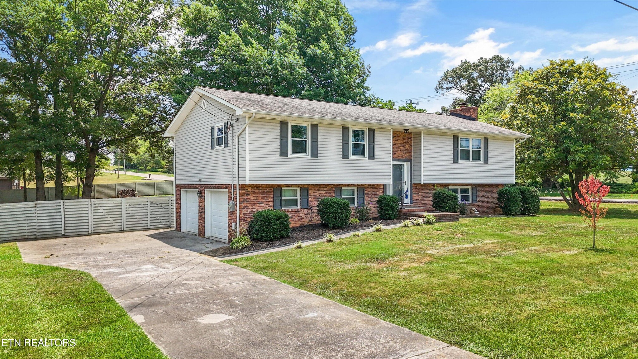 102 Candora Road Maryville, TN 37804 - Photo 1 of 31 Gallery Image 1