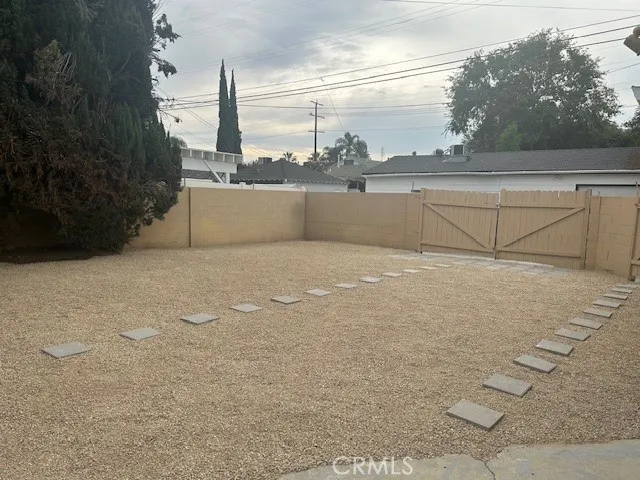 $3,995 | 17430 Martha Street, Encino, CA 91316