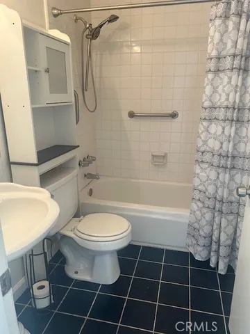 $3,995 | 17430 Martha Street, Encino, CA 91316