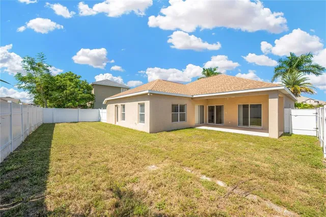 $2,450 | 1833 Mira Lago Circle, Ruskin, FL 33570