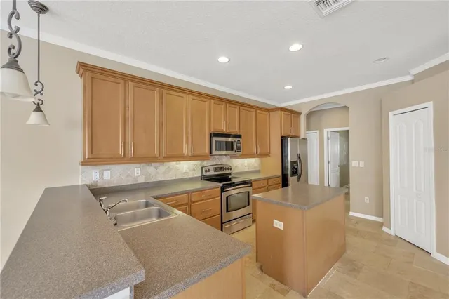 $2,450 | 1833 Mira Lago Circle, Ruskin, FL 33570