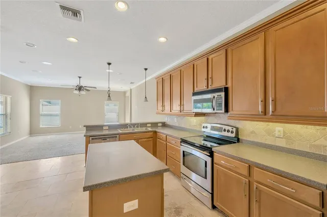 $2,450 | 1833 Mira Lago Circle, Ruskin, FL 33570