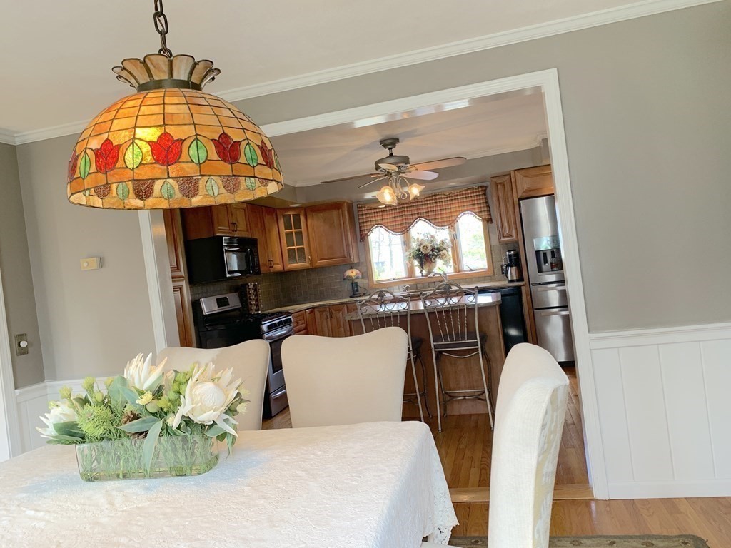 65 Viscount Road Longmeadow, MA 01106 - Photo 16 of 37