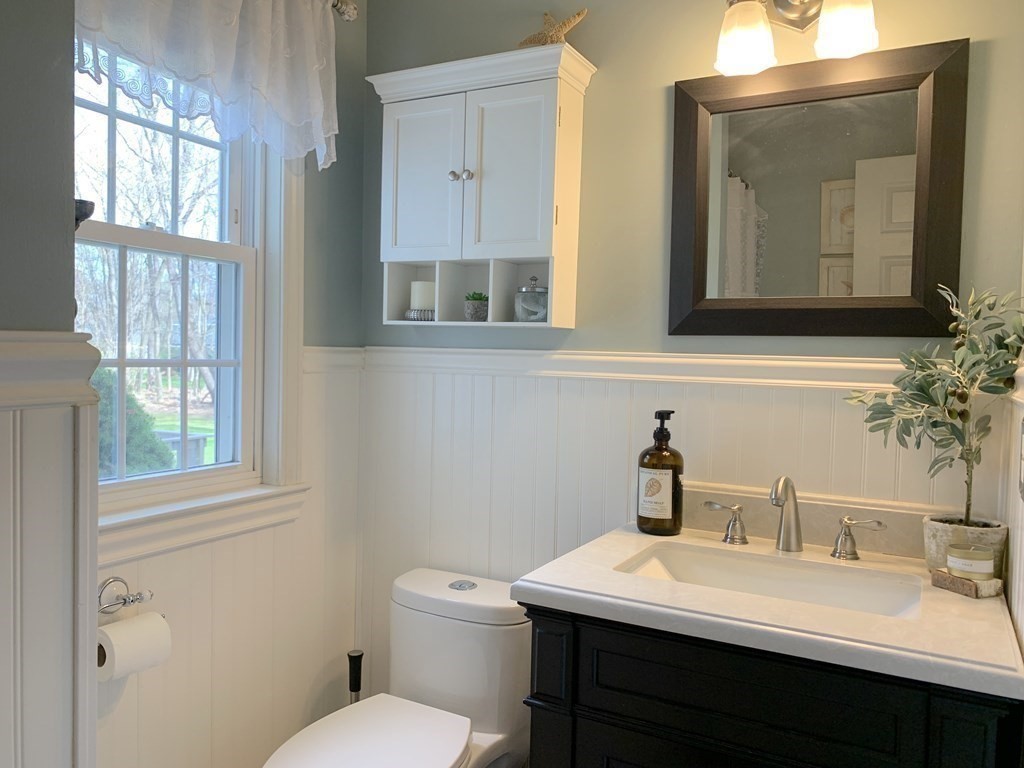 65 Viscount Road Longmeadow, MA 01106 - Photo 17 of 37
