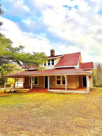 $350,000 | 411 Walker Street, Columbus, NC 28722