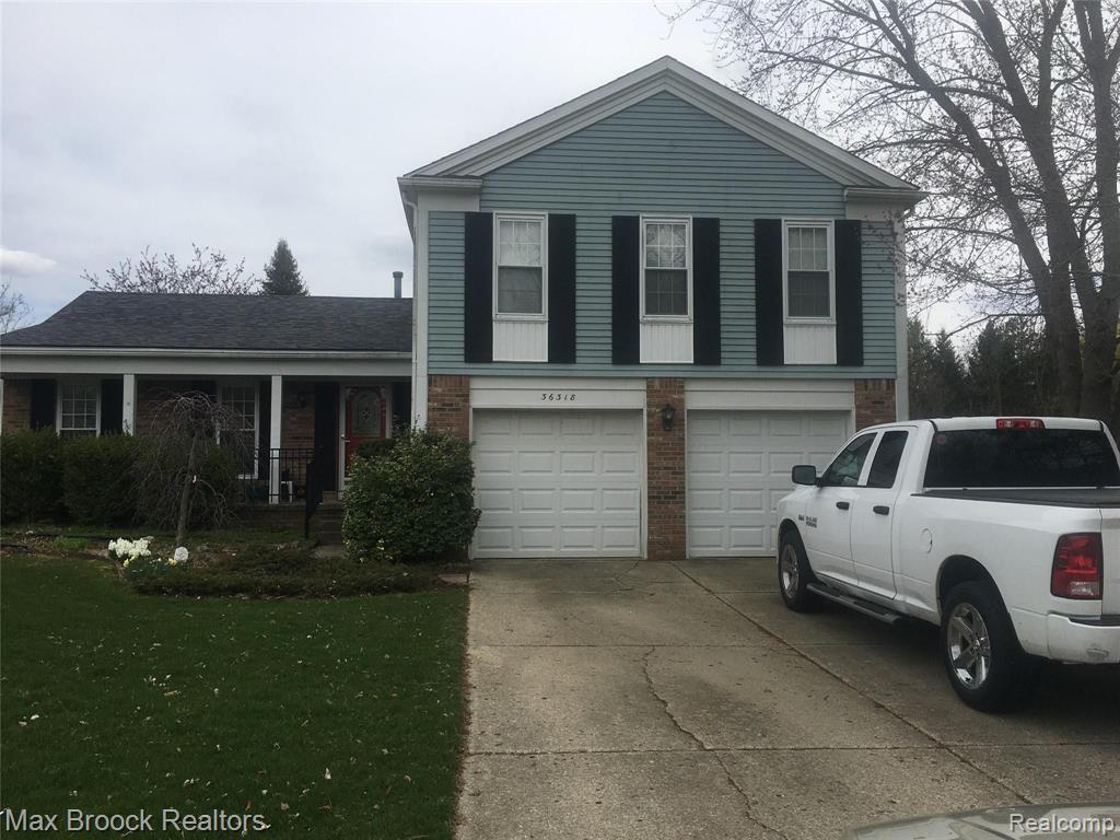 36318 Fredericksburg Road Farmington Hills, MI 48331 - Photo 1 of 16