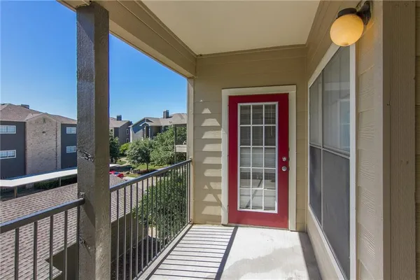 $239,000 | 2320 Gracy Farms Lane, Unit 1131, Austin, TX 78758