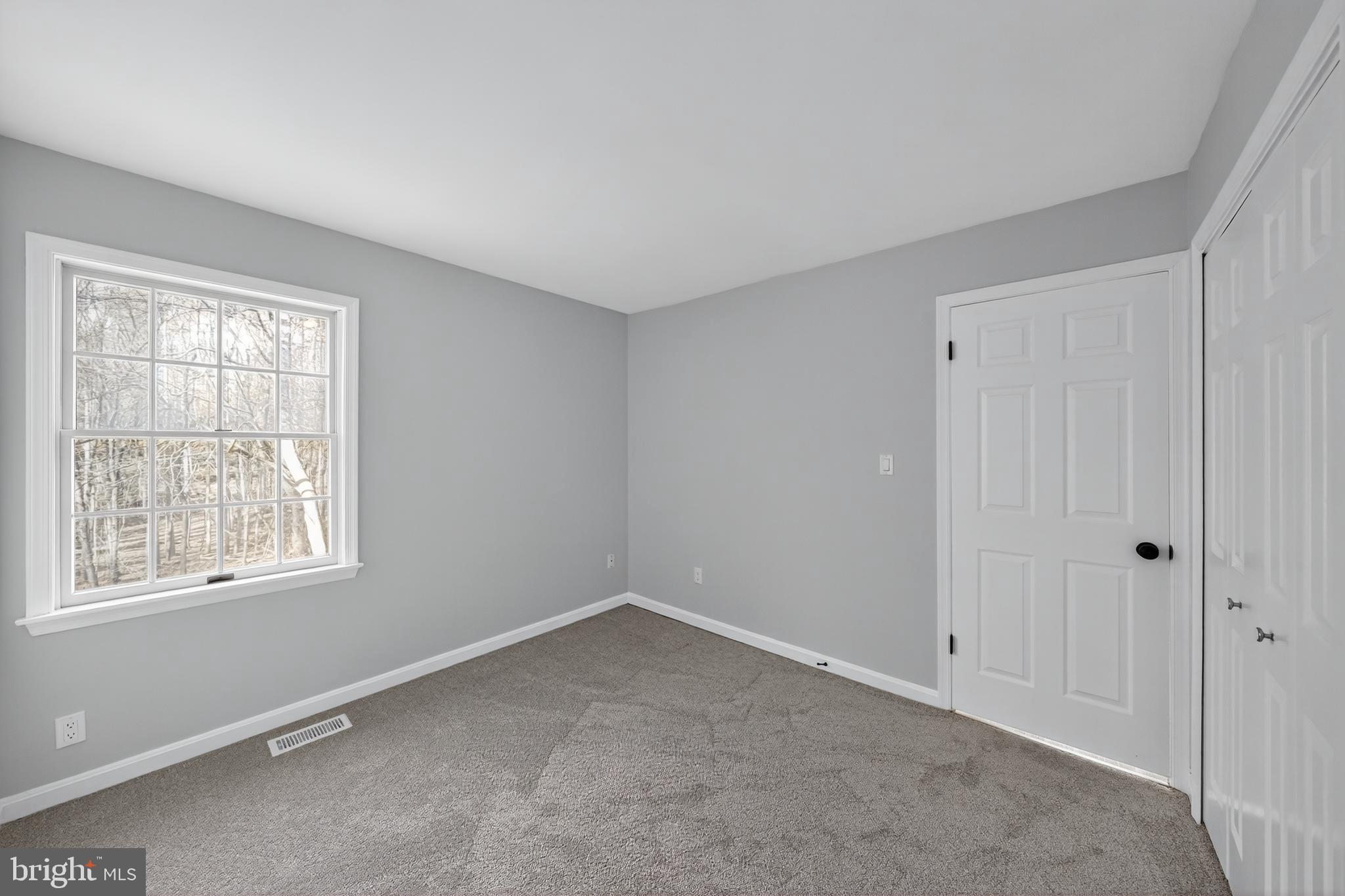 9310 Bellbeck Road Baltimore, MD 21234 - Photo 17 of 30 an empty room with a window