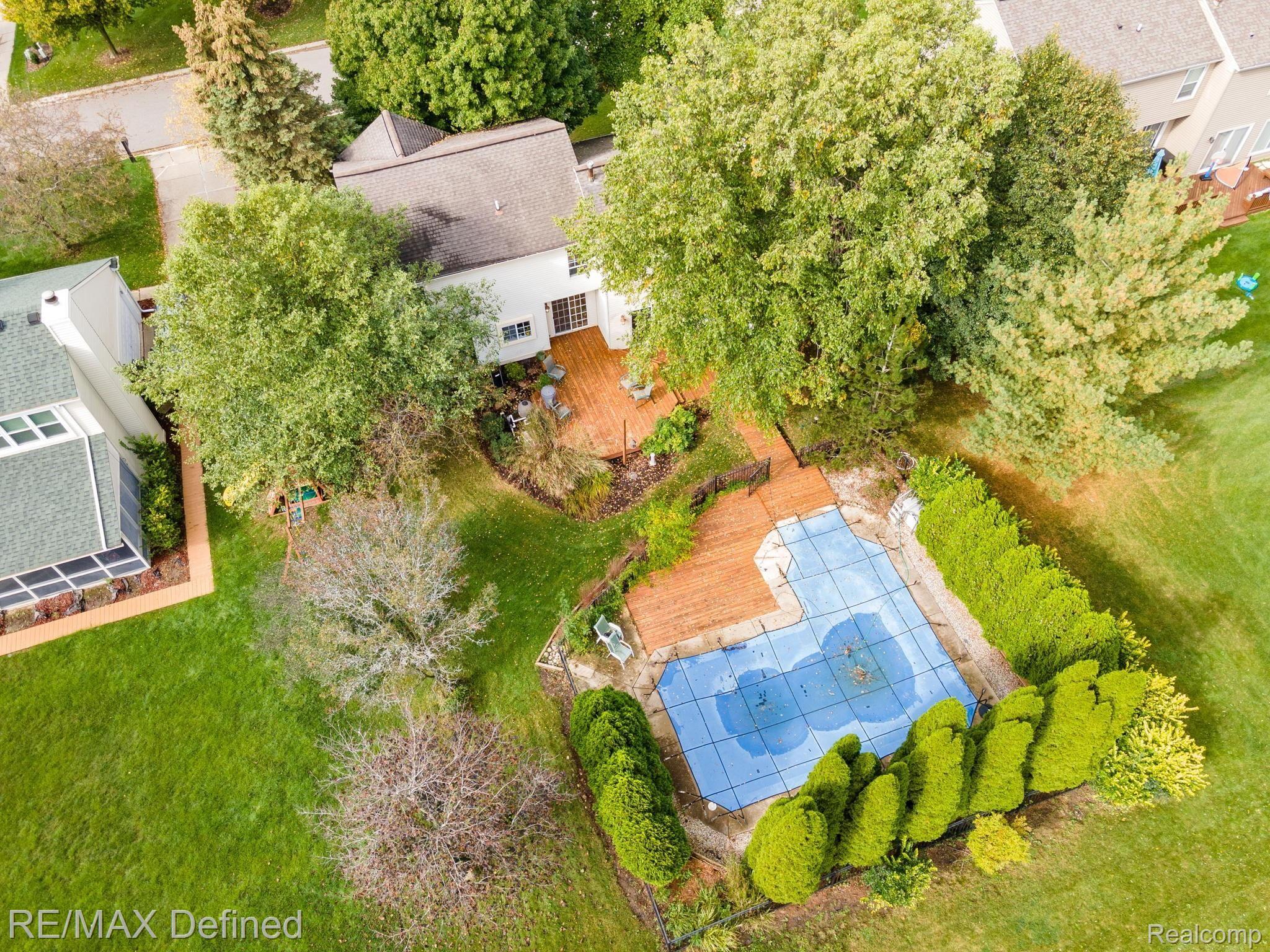 1644 Ridgecrest Rochester, MI 48306 - Photo 36 of 43 38-web-or-mls-1644-Ridgecrest-38.jpg