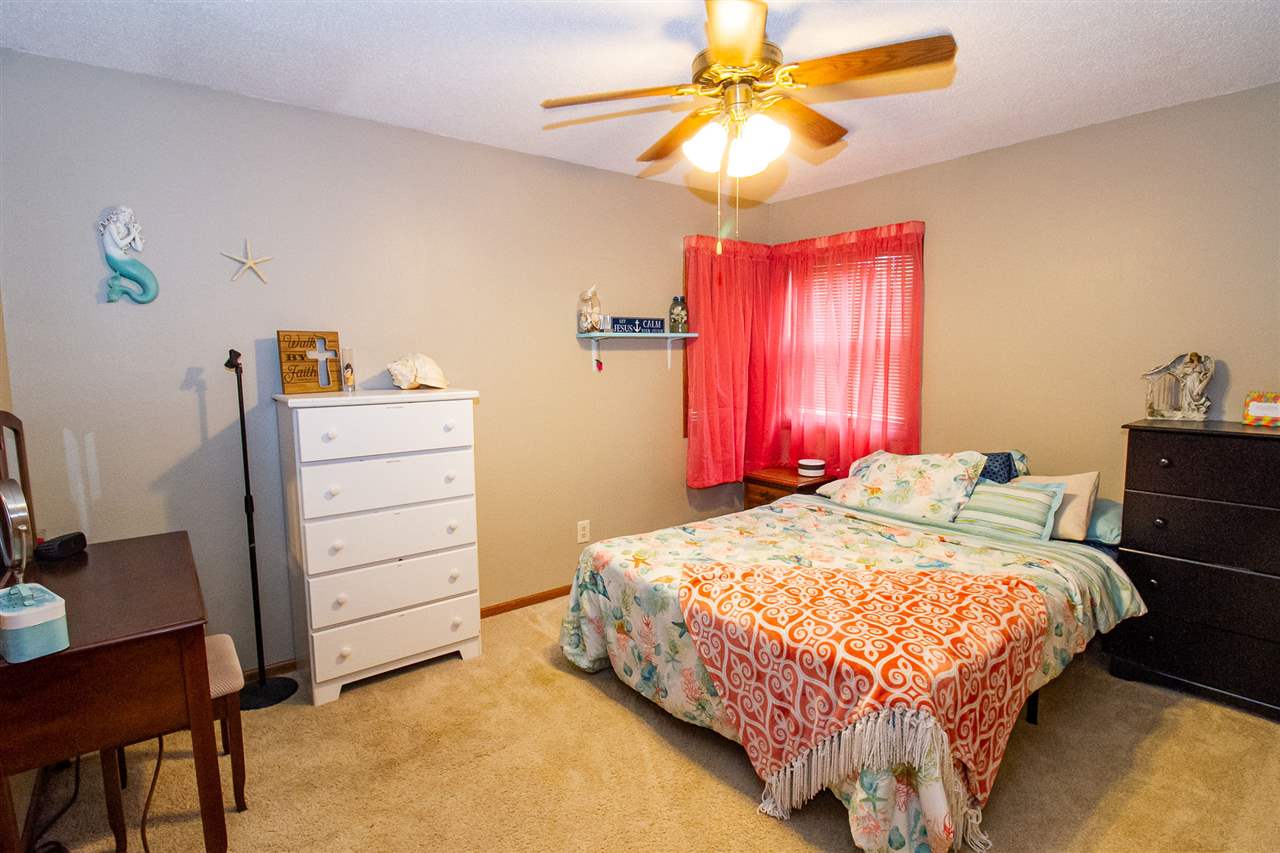 623 Nodaway Drive Center Point, IA 52213 - Photo 17 of 36 Gallery Image 17