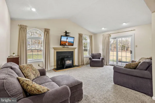 $599,000 | 66 Laurel Circle, Newtown, PA 18940