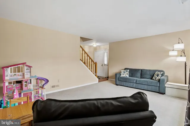 $599,000 | 66 Laurel Circle, Newtown, PA 18940