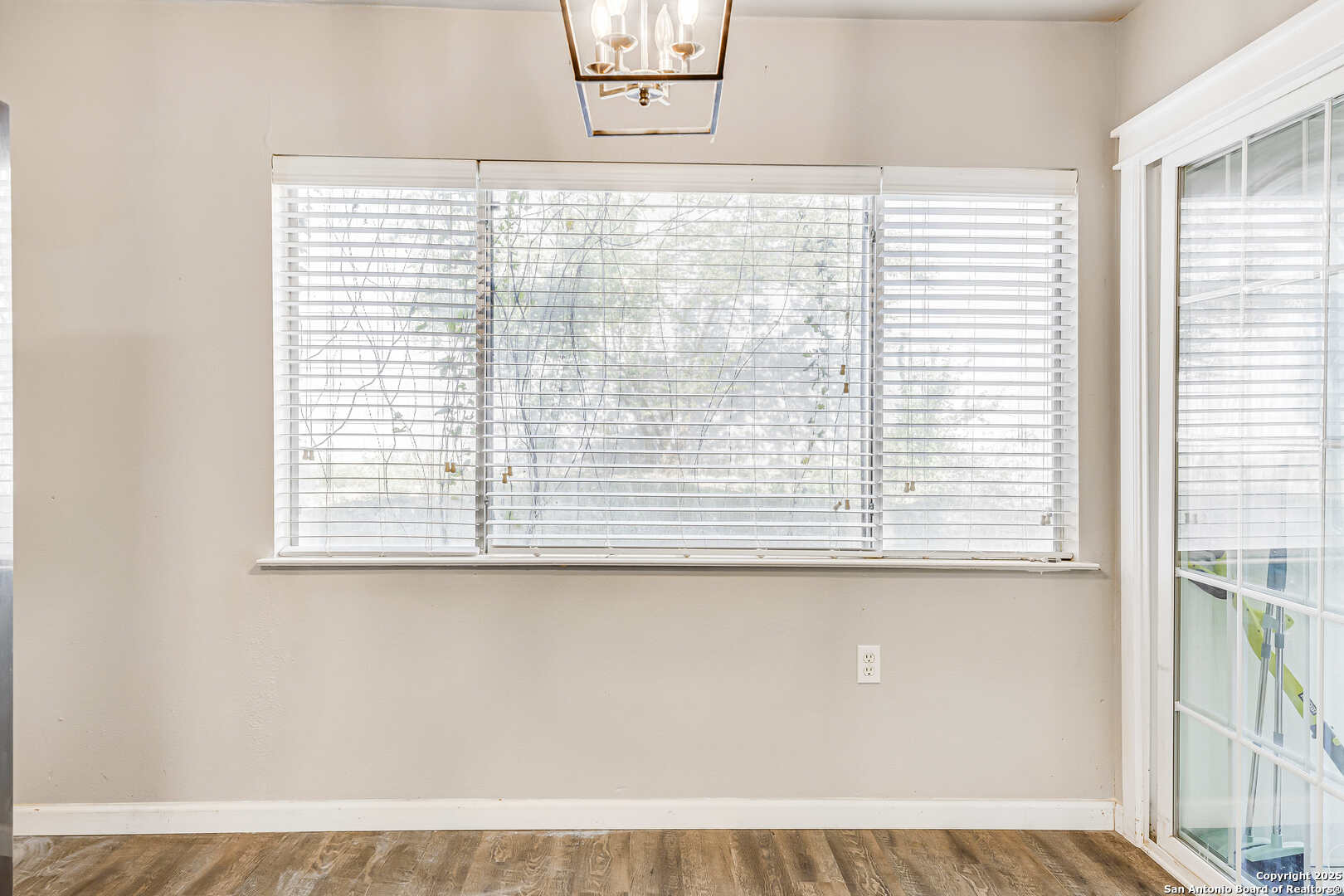 8308 Spring Town Street Converse, TX 78109 - Photo 12 of 31