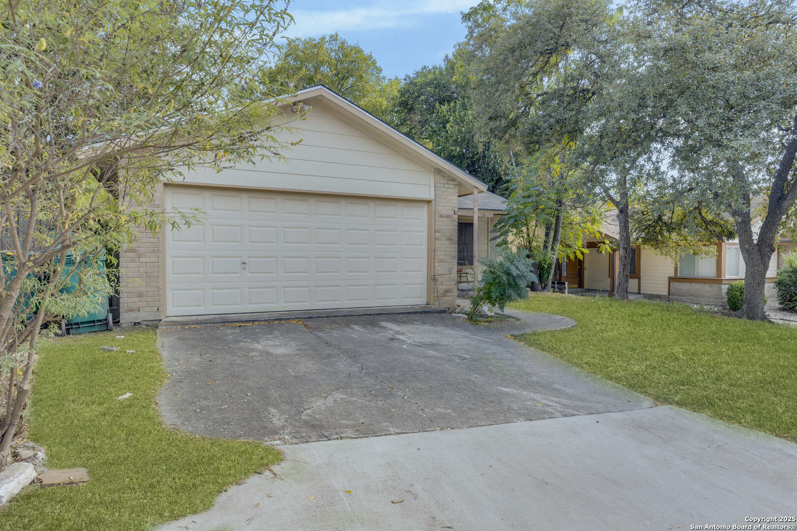 8308 Spring Town Street Converse, TX 78109 - Photo 15 of 31