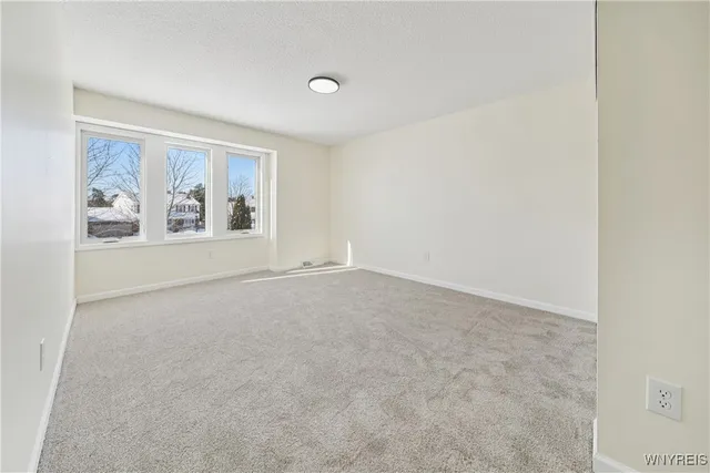 $534,900 | 3545 Heatherwood Drive, Hamburg, NY 14075