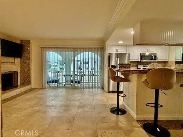 $7,395 | 904 West Balboa Boulevard, Newport Beach, CA 92661