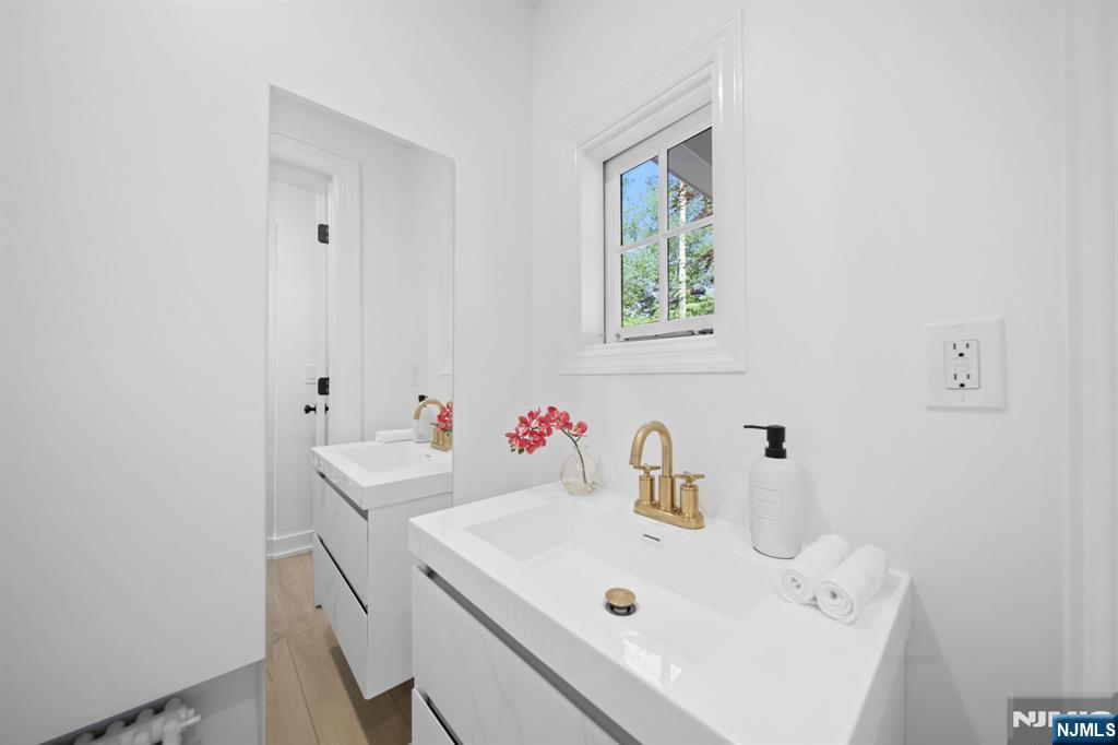55 Forest Road Demarest, NJ 07627 - Photo 13 of 30