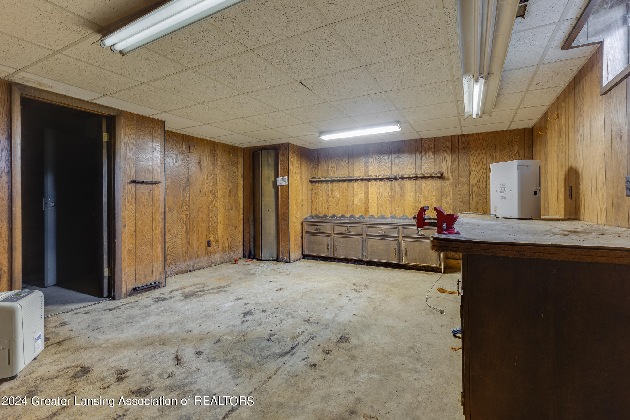 5510 Meridian Road Haslett, MI 48840 - Photo 47 of 93 5510_Meridian_BROCK-113