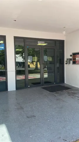 $1,600 | 15600 Northwest 7th Avenue, Unit 215, Miami, FL 33169