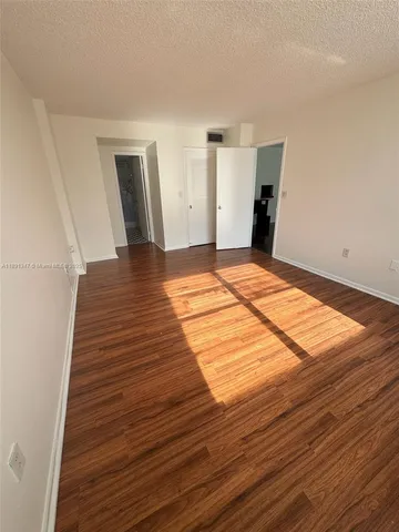 $1,600 | 15600 Northwest 7th Avenue, Unit 215, Miami, FL 33169