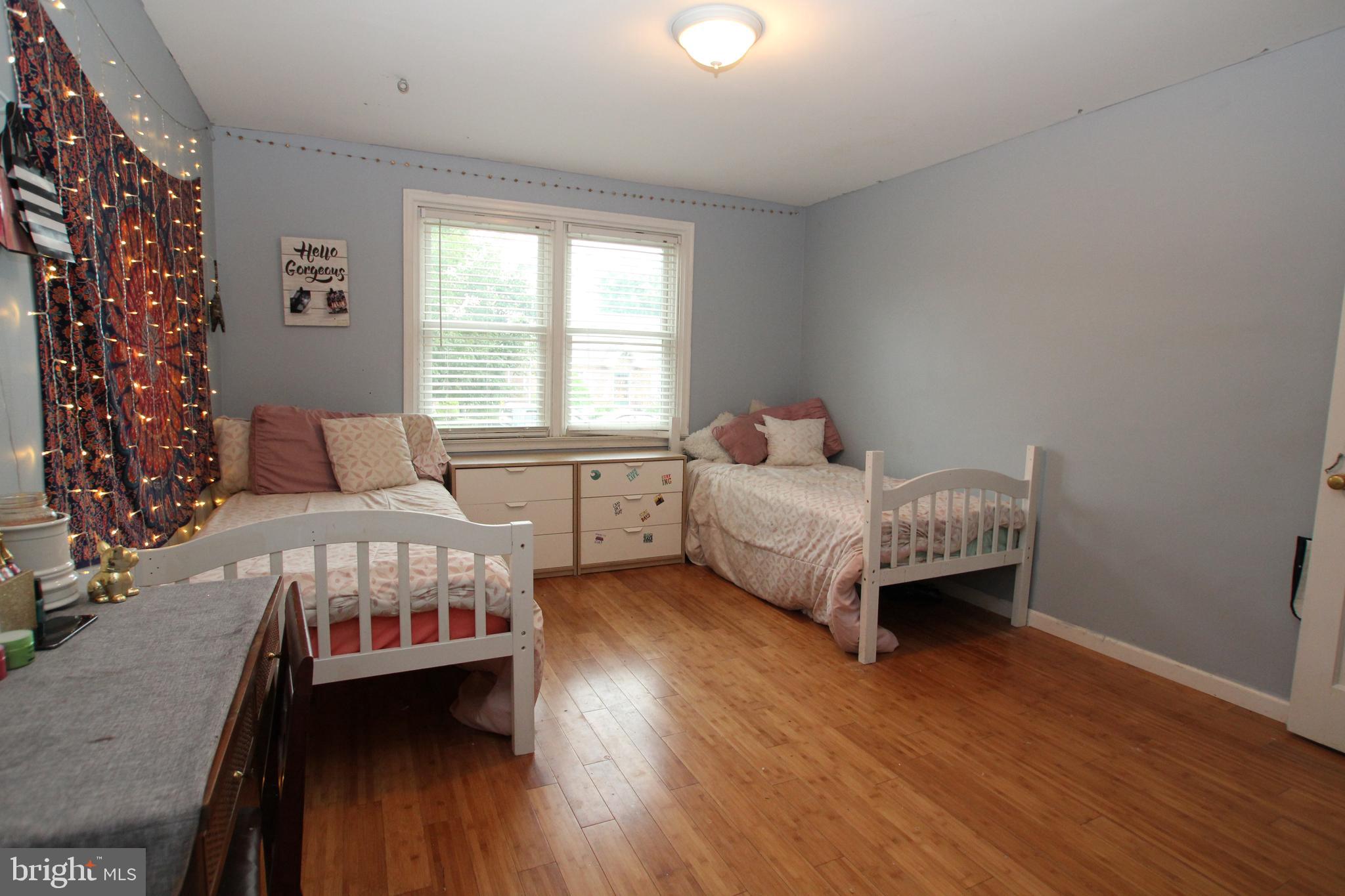 7352 Ryers Avenue Philadelphia, PA 19111 - Photo 7 of 21 Gallery Image 7