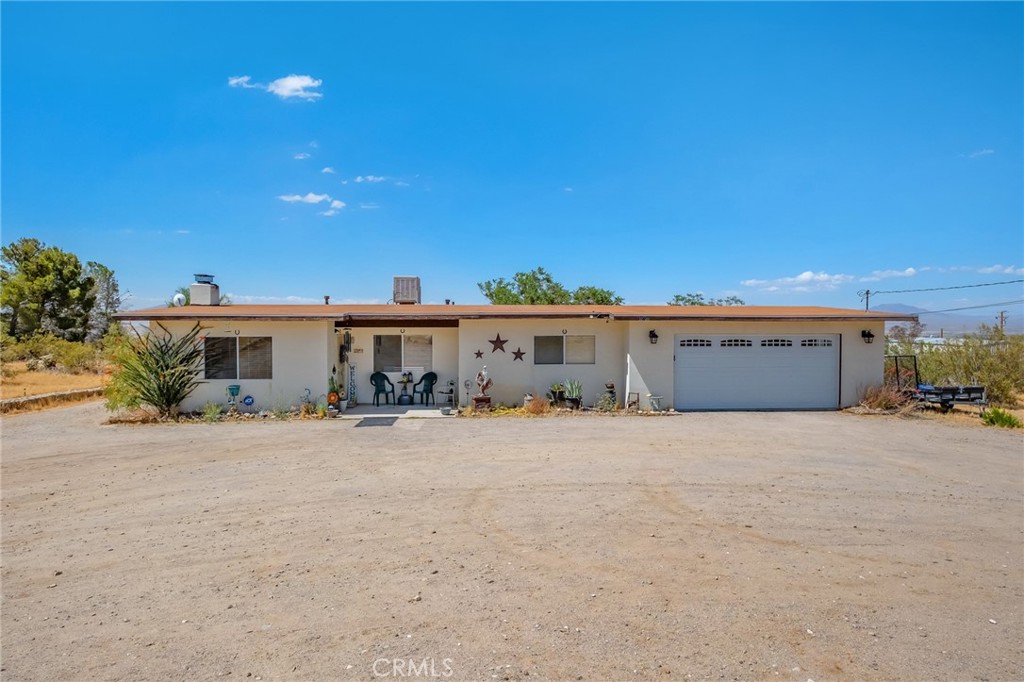 32720 Carnelian Road Lucerne Valley, CA 92356 - Photo 2 of 27