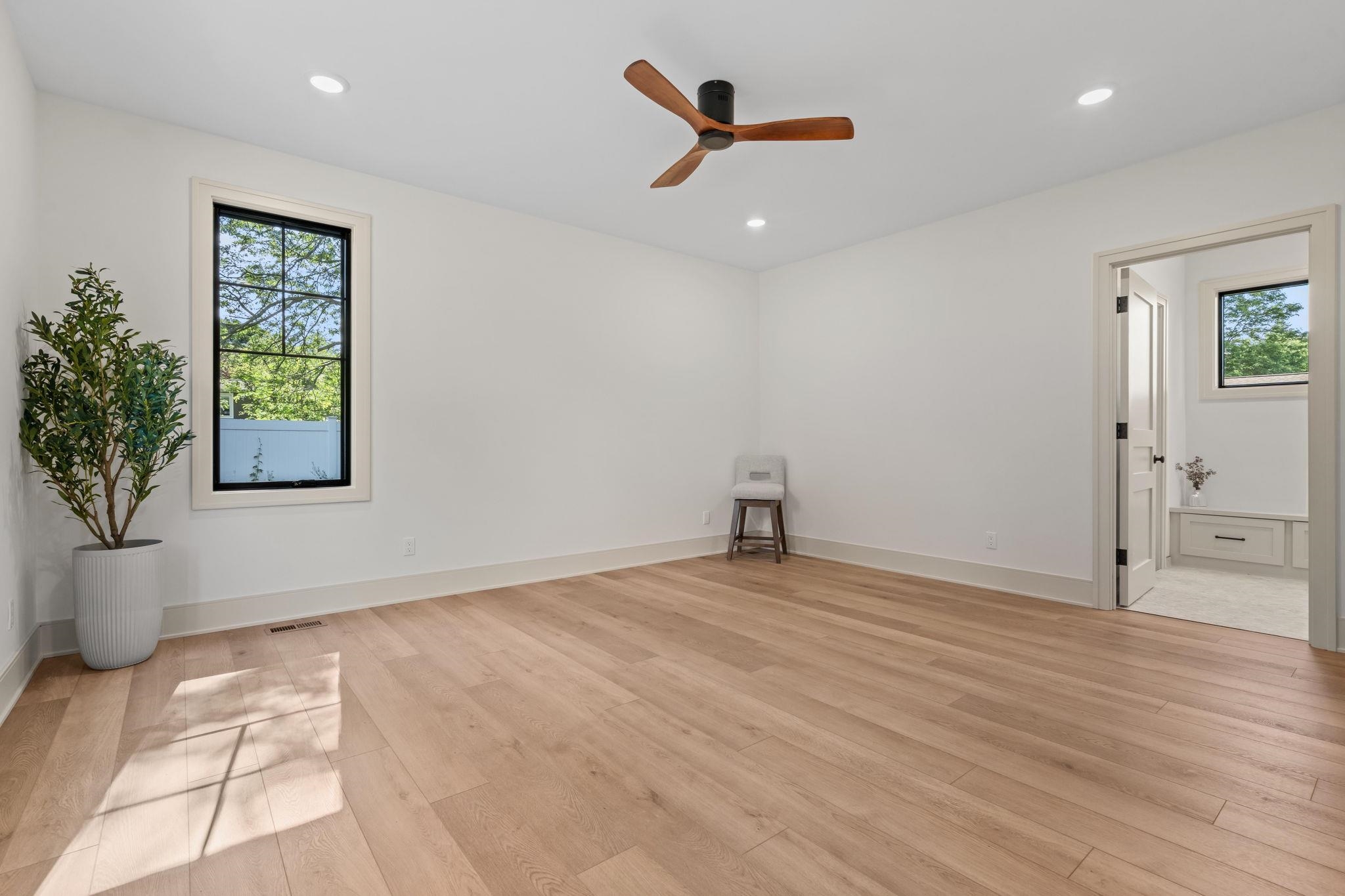 1002 May Street Charlevoix, MI 49720 - Photo 23 of 49 1947351-04b6419a-9ac1-4e41-b967-b2c1098c9d74.JPG