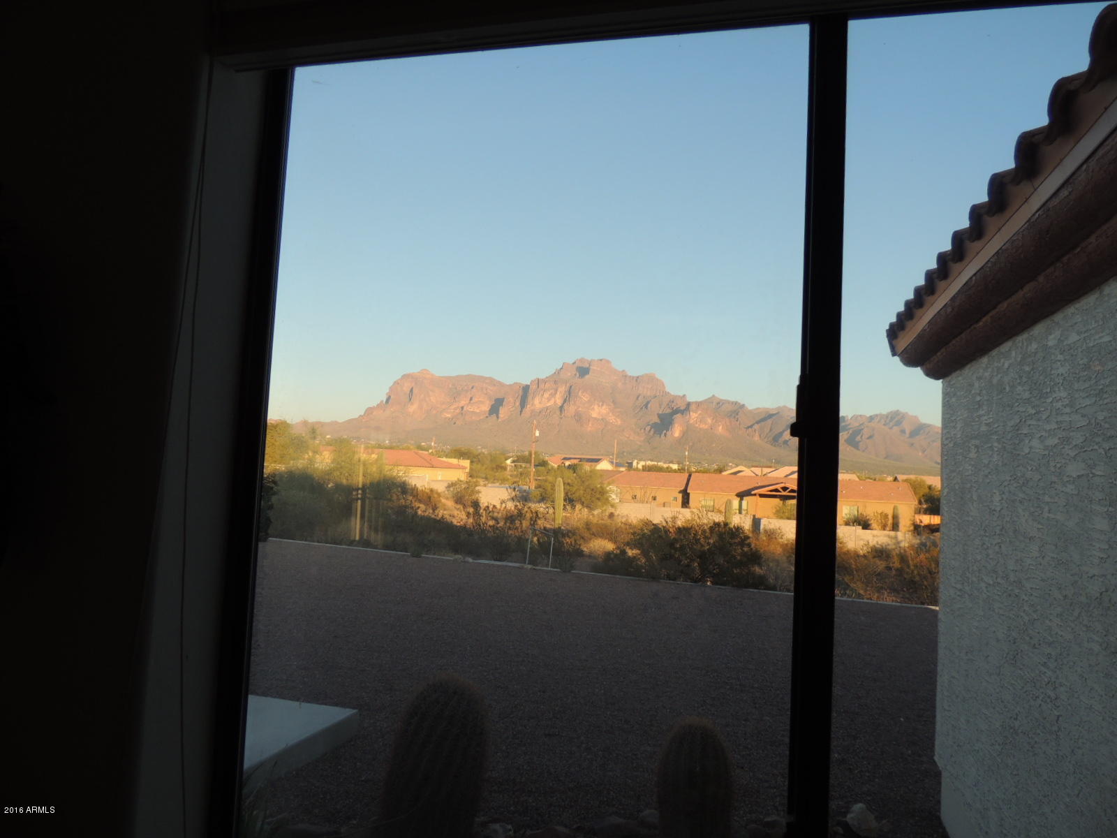 1069 North Cortez Road Apache Junction, AZ 85119 - Photo 11 of 25 View from Nook