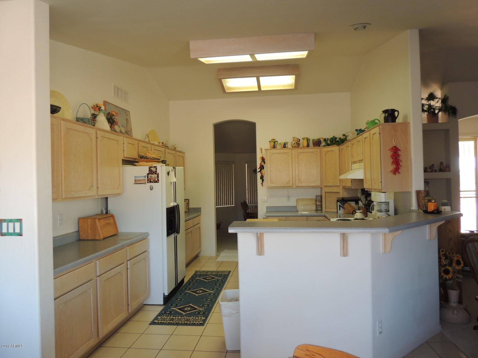 1069 North Cortez Road Apache Junction, AZ 85119 - Photo 9 of 25 Huge Kitchen with Plenty of Cabinets!
