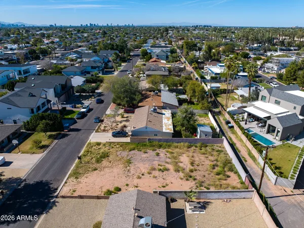 $775,000 | 4512 East Turney Avenue, Unit 129, Phoenix, AZ 85018