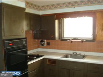 75 Clementon Road Berlin, NJ 08009 - Photo 4 of 9