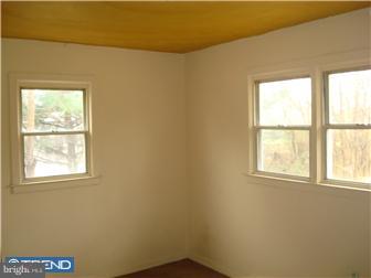 75 Clementon Road Berlin, NJ 08009 - Photo 6 of 9
