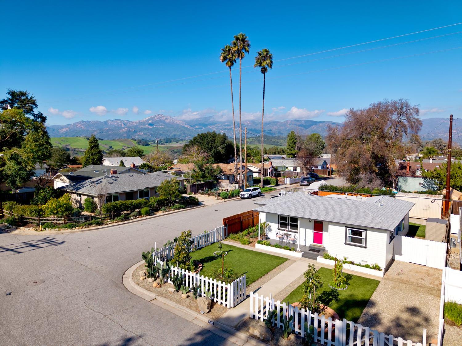385 Sunset Avenue Oak View, CA 93022 - Photo 22 of 27 a terrace with outdoor seating and city view