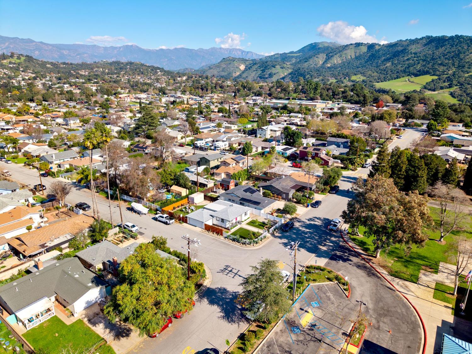 385 Sunset Avenue Oak View, CA 93022 - Photo 24 of 27 an aerial view of residential houses with outdoor space