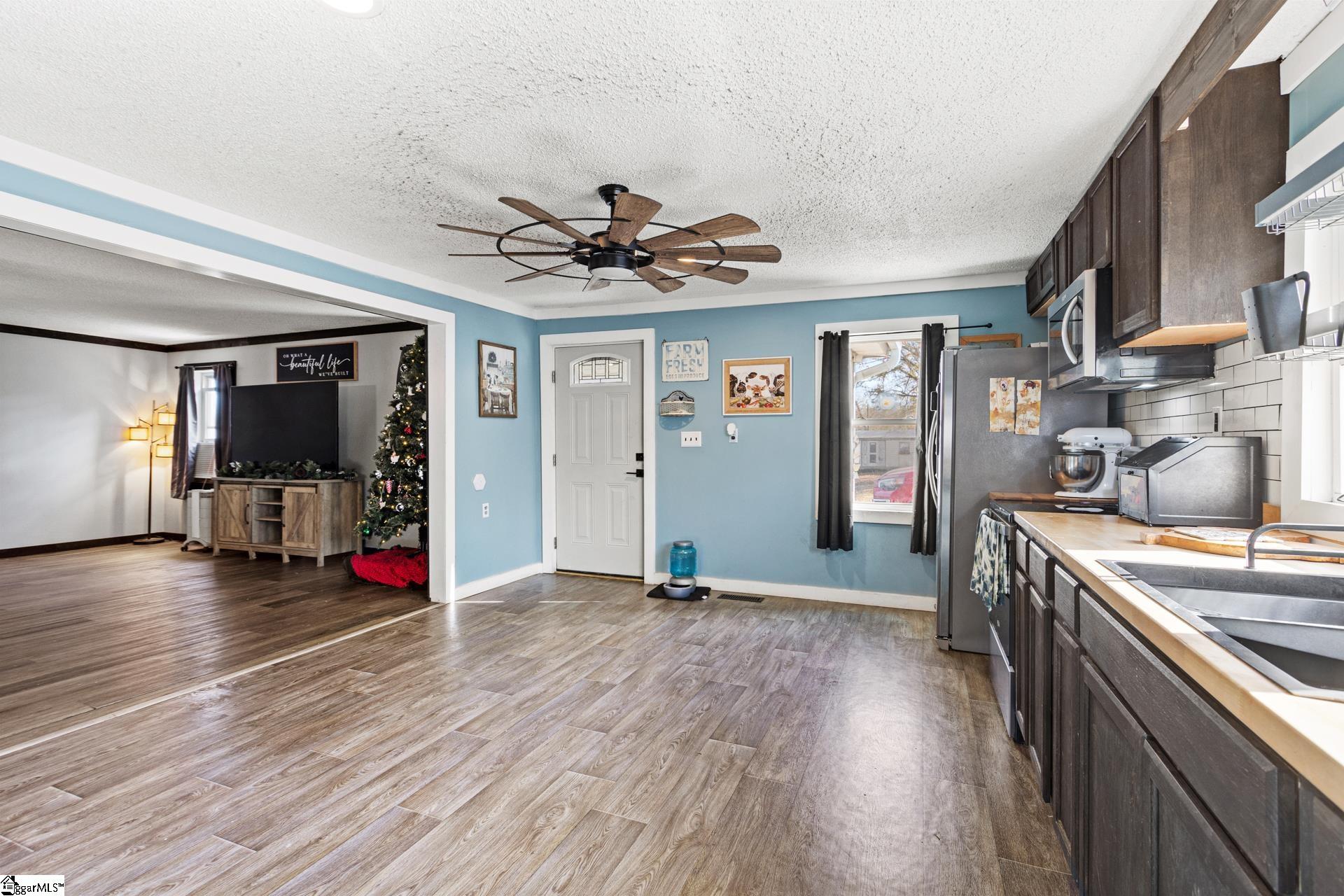 186 Relax Street Waterloo, SC 29384 - Photo 11 of 50