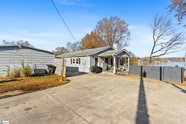 $395,000 | 186 Relax Street, Waterloo, SC 29384