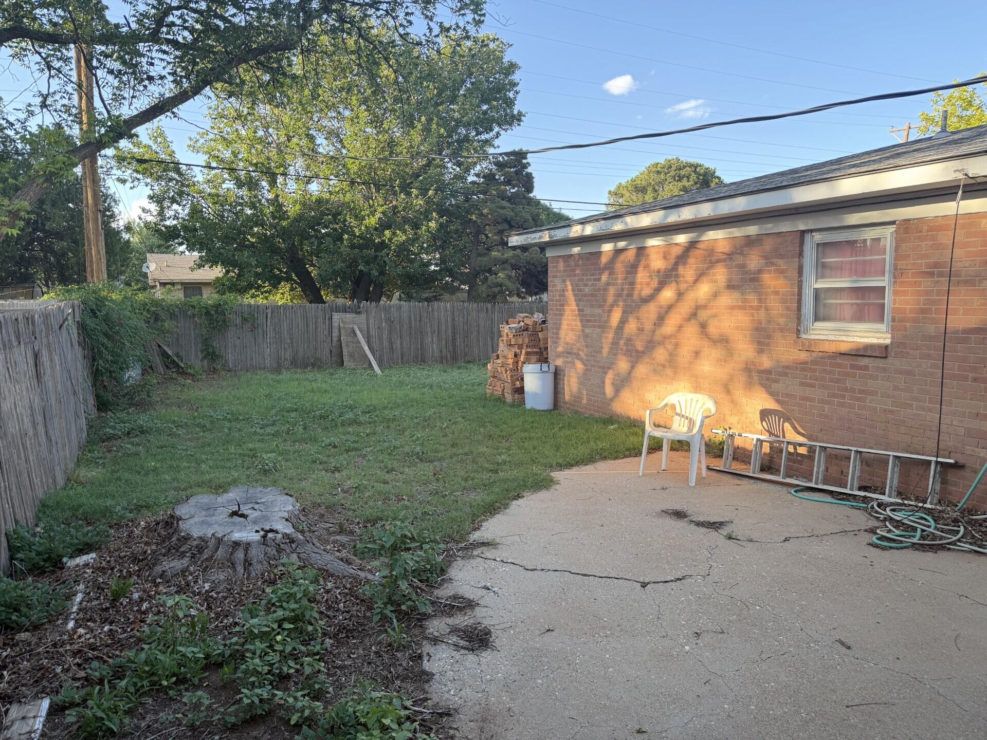 4510 48th Street Lubbock, TX 79414 - Photo 15 of 15 Backyard
