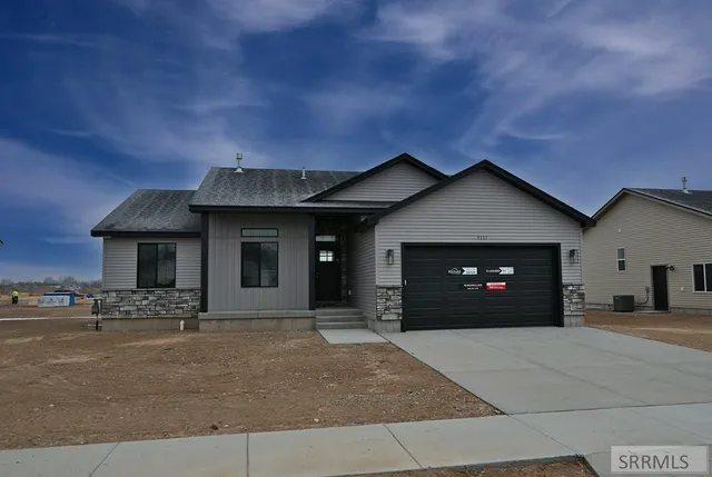 $395,000 | 3111 Peacock Lane, Ammon, ID 83406