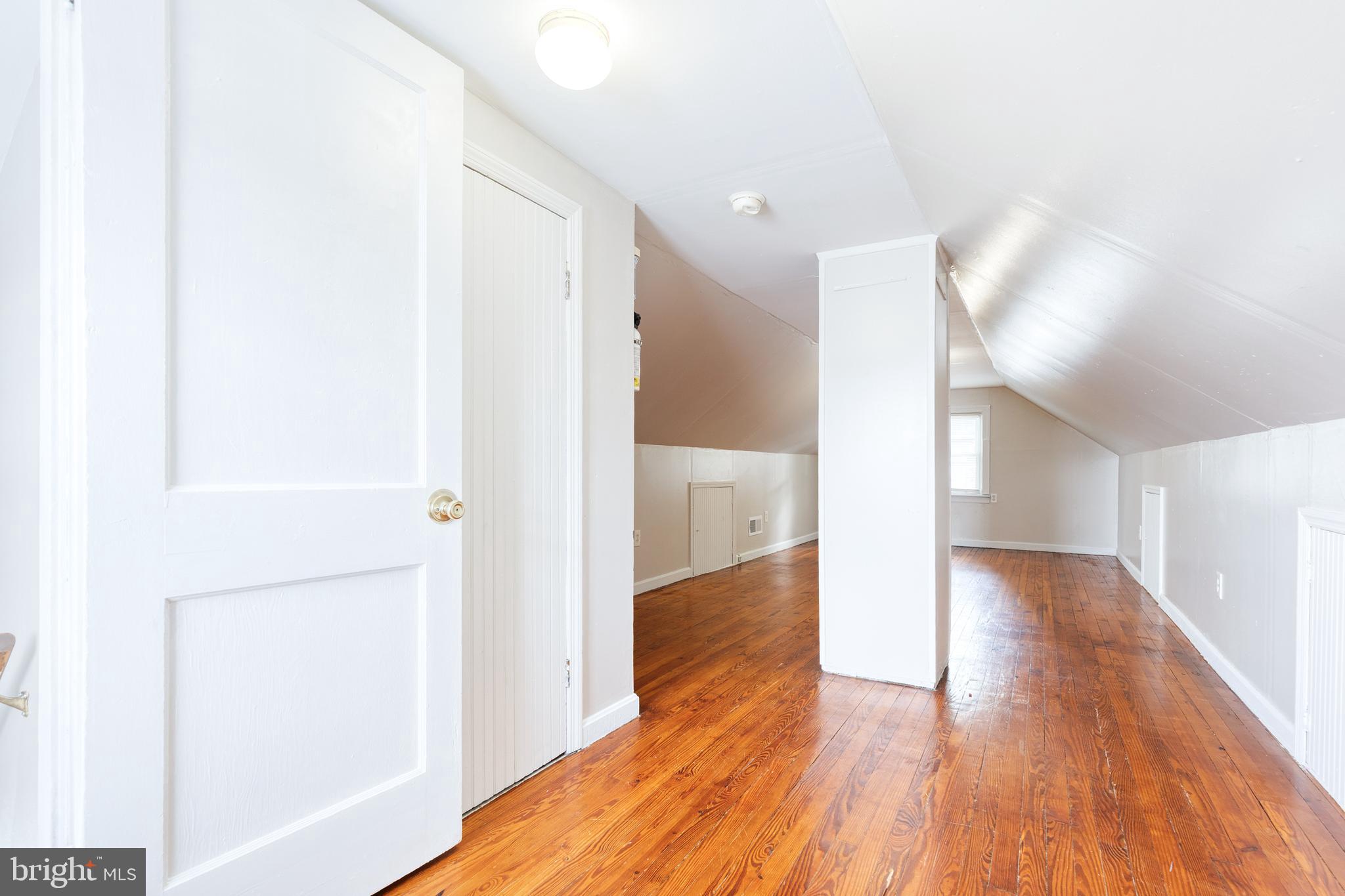 113 West Hilltop Road Baltimore, MD 21225 - Photo 19 of 45