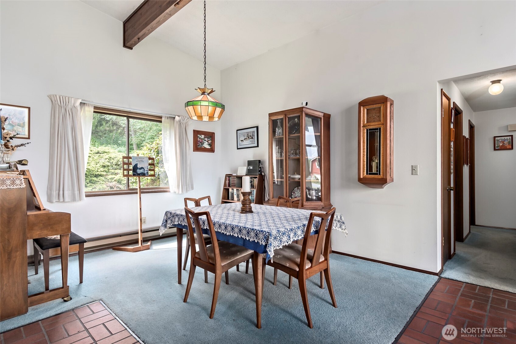 2423 Williams Road Oak Harbor, WA 98277 - Photo 8 of 40 Gallery Image 8
