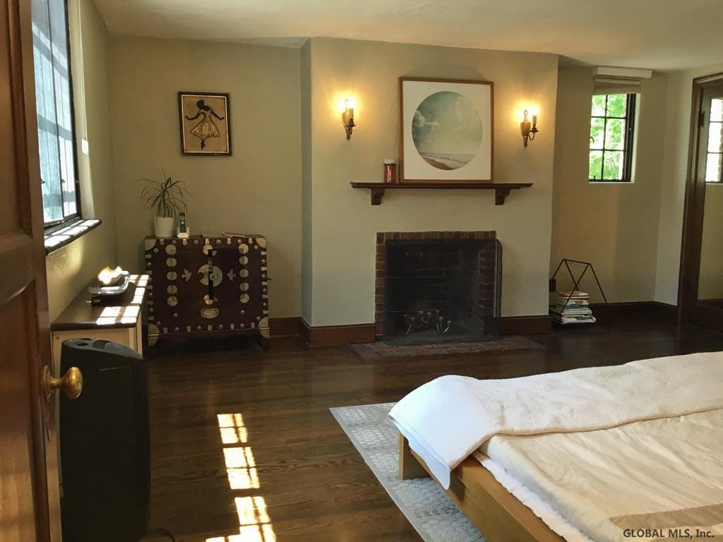 327 Loudon Road Colonie, NY 12211 - Photo 8 of 25 Photo 8