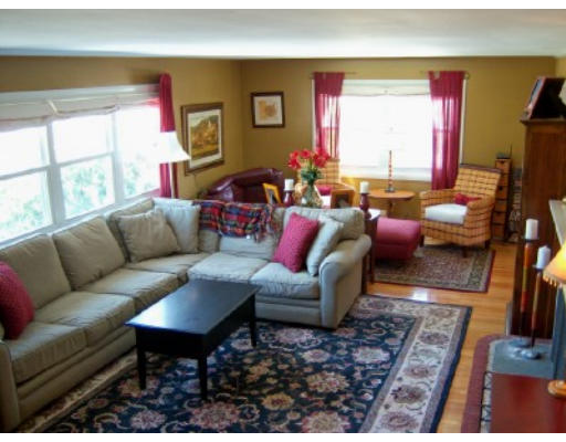 2 East Park Road Sterling, MA 01564 - Photo 4 of 18 Gallery Image 4