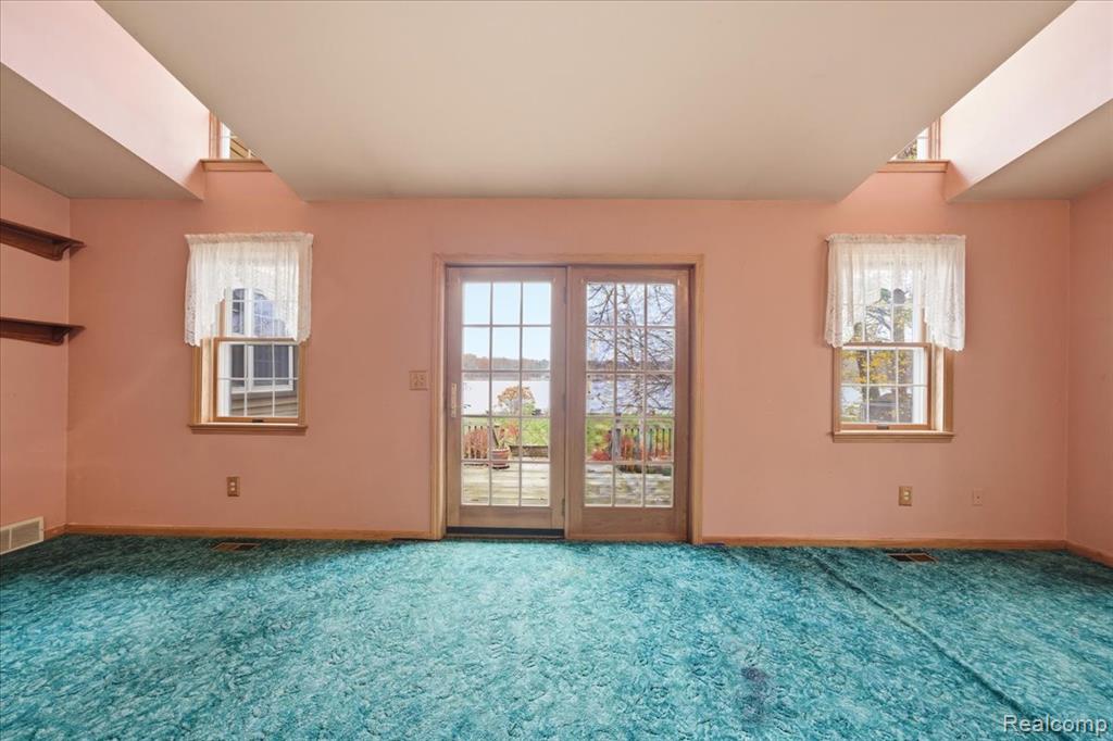 5896 Silver Birch Road Ortonville, MI 48462 - Photo 22 of 76